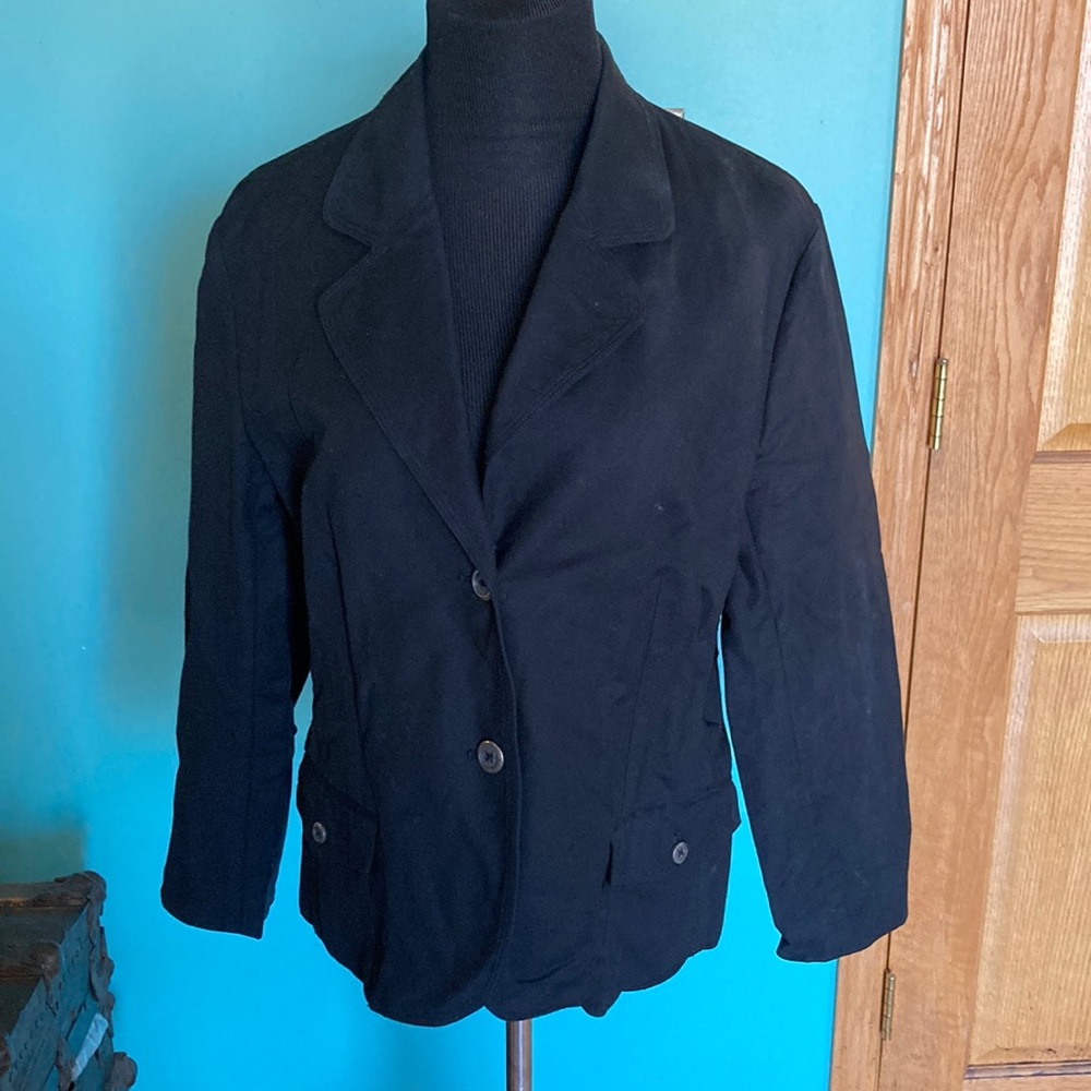 Pursuits ltd. Ladies 2 button collared blazer